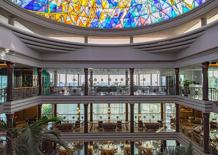 尼瓦利亚花园酒店 酒店