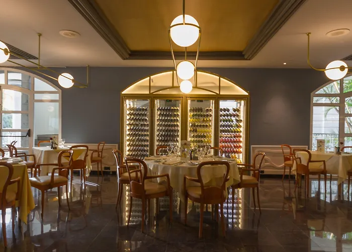 尼瓦利亚花园酒店 酒店 阿德耶