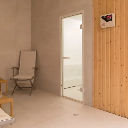 酒店 尼瓦利亚花园酒店 阿德耶