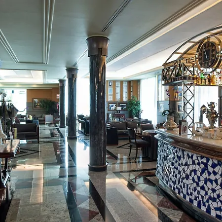 أدريان هوتيلز جاردينز دي نيفاريا 5* أذيخي