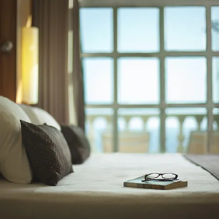 ハルディネス デ ニヴァリア ホテル