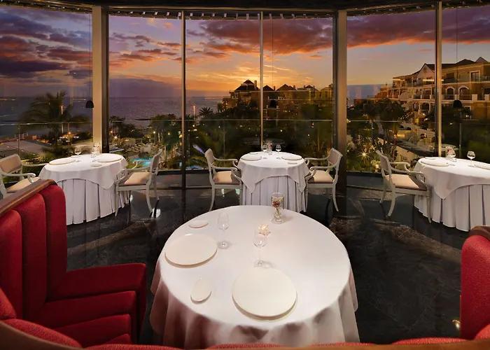 Adrián Jardines De Nivaria Hotel