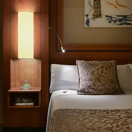 아드리안 오텔레스 하르디네스 데 니바리아