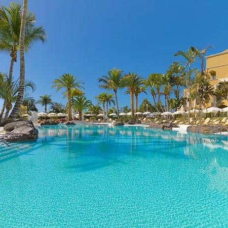 아드리안 오텔레스 하르디네스 데 니바리아 호텔 5*