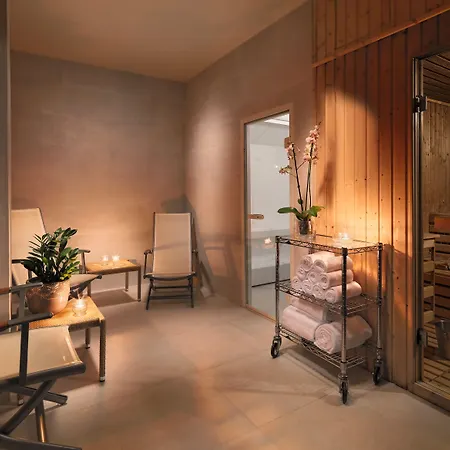 호텔 아드리안 오텔레스 하르디네스 데 니바리아 아데제