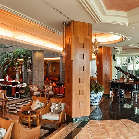 아드리안 오텔레스 하르디네스 데 니바리아