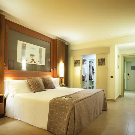 아드리안 오텔레스 하르디네스 데 니바리아 아데제